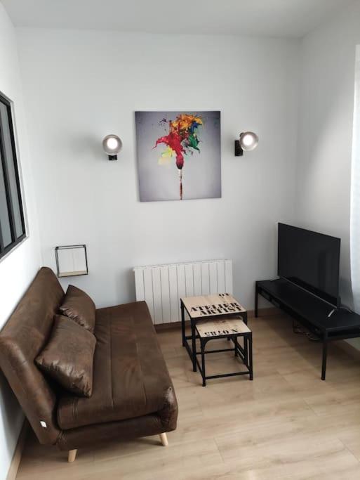 L'Atelier De L'Artiste - Moulins Coeur De Ville Zewnętrze zdjęcie